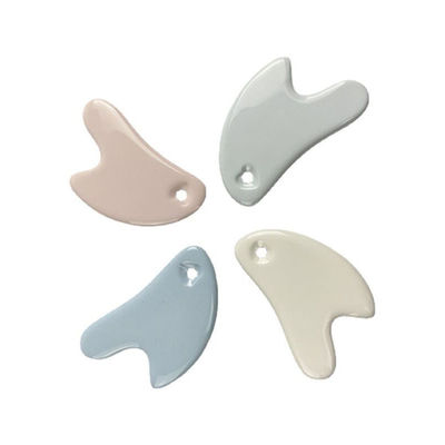 Witte hartvorm keramische Gua Sha massagebord Gua Sha gezichtsmiddelen voor alle huidtypes Schoon anti-veroudering