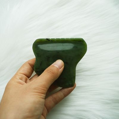 Body Massager Groene Nefriet Jade Gua Sha Scraping Massage Tool voor gezichtsspanning loslaten en zelfhulp