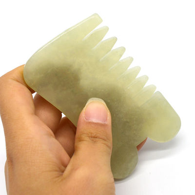 Xiuyan Jade Guasha Massage Comb Gua Sha Scarping Gezichtsgereedschap met Infrarood Fysiotherapie Functie 88*50*4mm