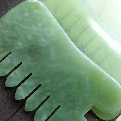 Handheld Abarke Natural Jade Stone Gua Sha Face Massage Haarkam met zes tanden Hoofdmassager