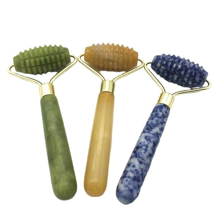 Groene natuurlijke Spiked Edelsteen Jade Guasha Rollers voor gezichtsmassage Gepersonaliseerde schoonheid Gepersonaliseerde massage verpakking