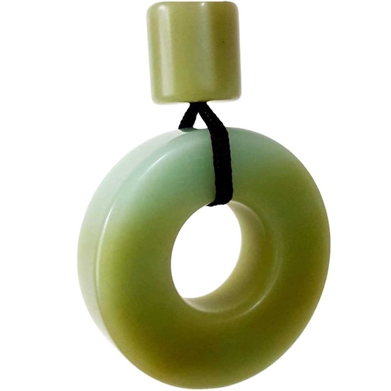Liefdesthema 100% natuurlijke jade oude Chinese handgesneden veiligheidsknop hanger groen en lichtgeel