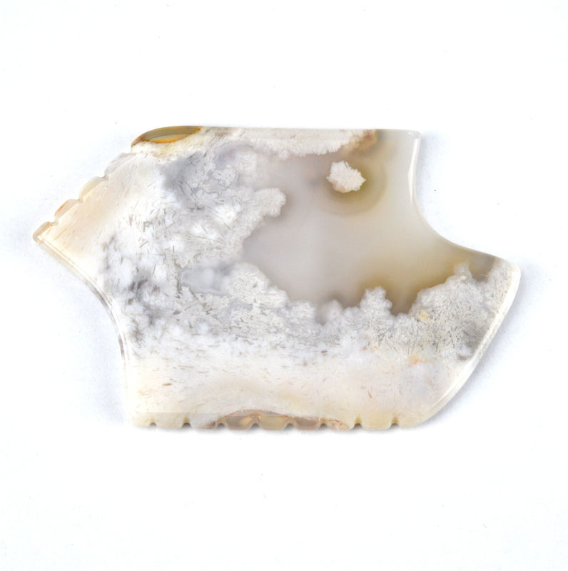 Lichaamsmassageapparatuur Eigenschappen Wit natuurlijke Guasha gezichtsmiddelen voor gezichtsspa met Sakura Agate Jade Gua Sha gezichtsmiddel