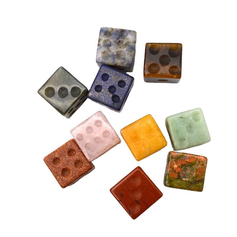 Je krijgt je handen op Gemstone 15mm Cube Dice Een must-have voor elke spelliefhebber